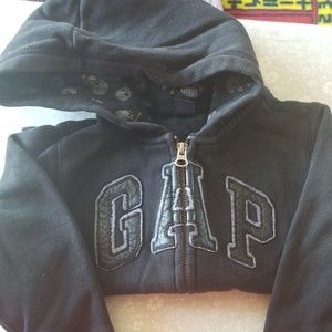 GAP Shirts & Tops - Black Gap Sweatshirt GAP Shirts & Tops - Black Gap Sweatshirt